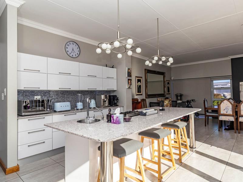 4 Bedroom Property for Sale in Pinnacle Point Golf Estate Western Cape